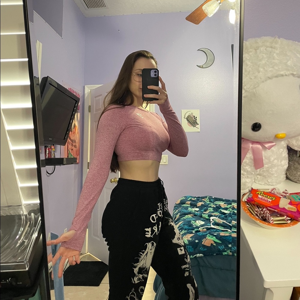 TWO Gymshark Cropped Shirts